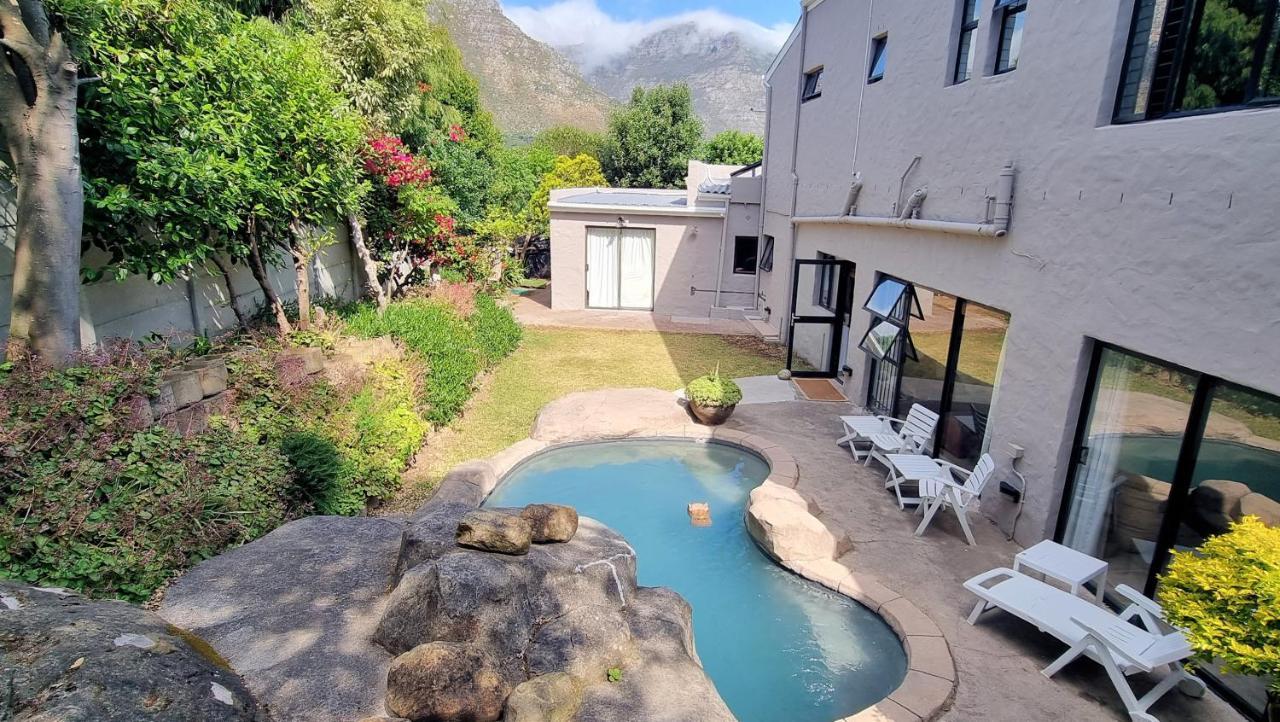 Guinea Fowl Poolside Apartment Kaapstad Buitenkant foto