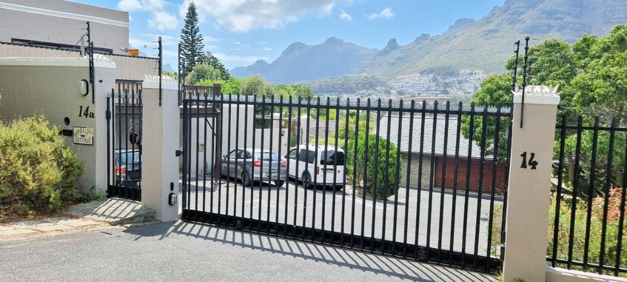 Guinea Fowl Poolside Apartment Kaapstad Buitenkant foto